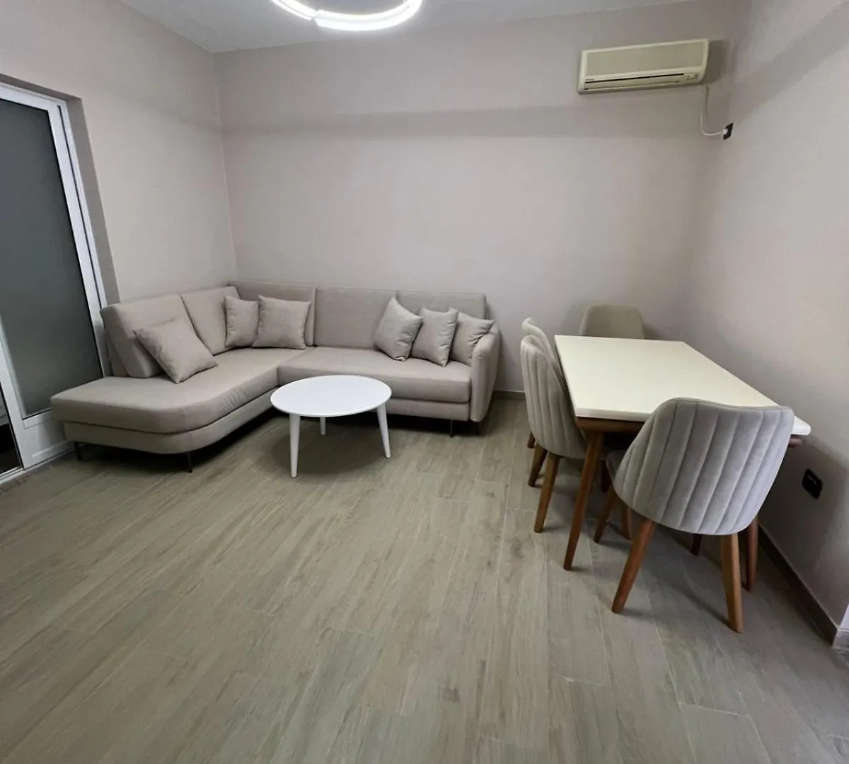 Large Apartment Vlorë Albania