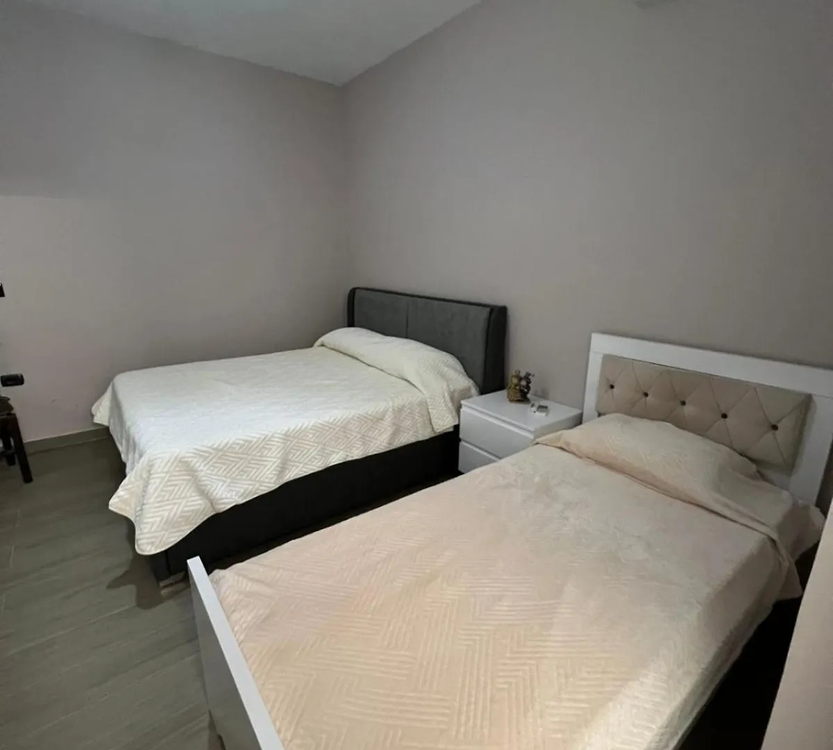 Large Apartment Wlora 0*,  Albania